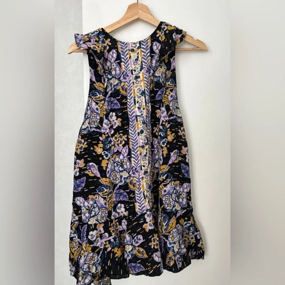 Free People tunic sleeveless size L in like new condition. - Picture 3 of 4